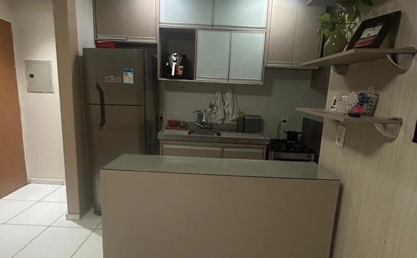 Corretor de imóveis vende apartamento na zona leste baratinho