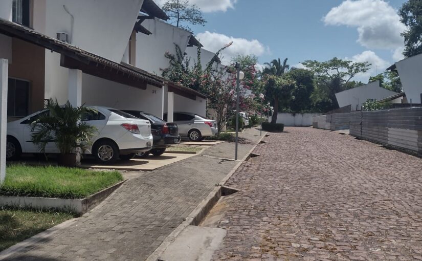 Corretor de Imóveis Jackson Nixon vende casa duplex em condominio fechado em Teresina