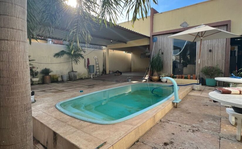 Venda de casa com piscina em Timon