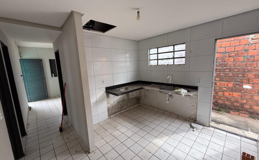 Venda de casa perto da Faet na Zona leste de Teresina