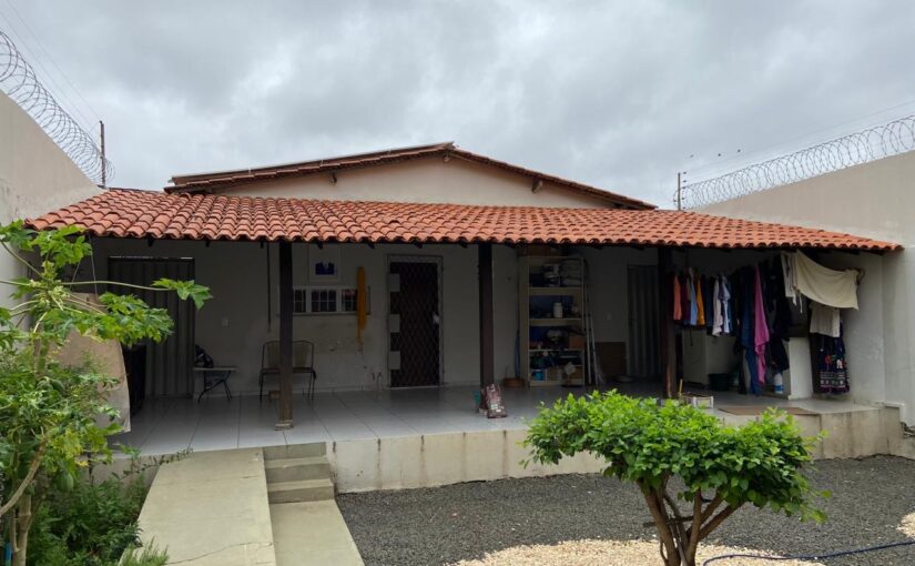 CASA À VENDA – CENTRO/NORTE DE TERESINA